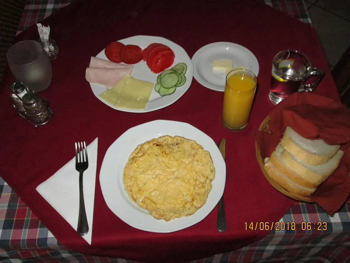 Kisherceg Szallashely Budapest Guest house
