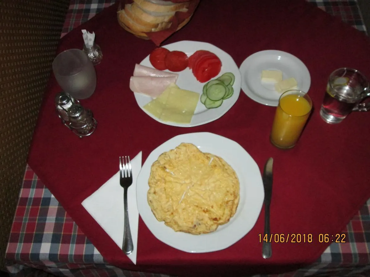Kisherceg Szallashely Budapest Guest house